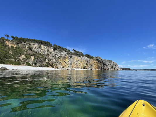 Après-midi kayak dans le Finistère : découvrir Morgat et Crozon depuis la mer